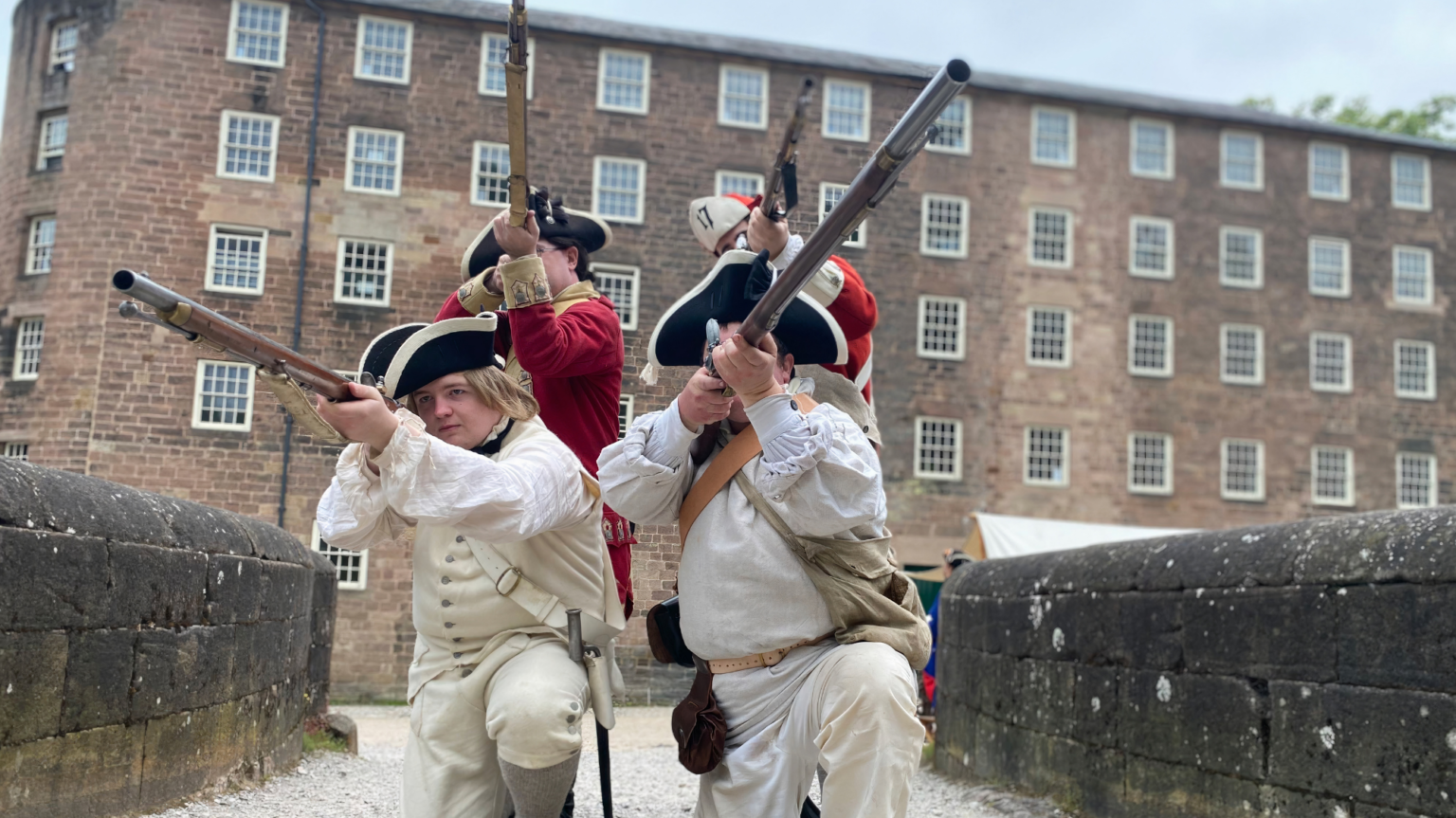 Redcoats and Revolutionaries