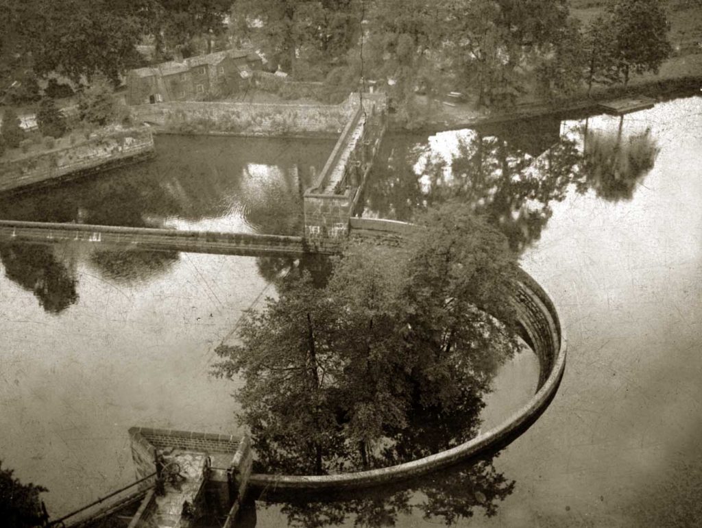 Horseshoe Weir